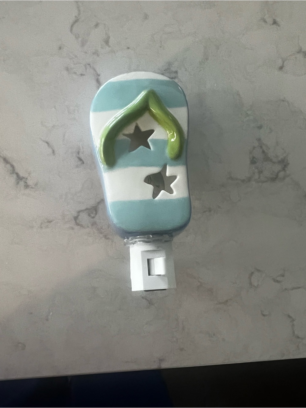 Ceramic Flip-Flop Night Light Plug-In in Aqua and White